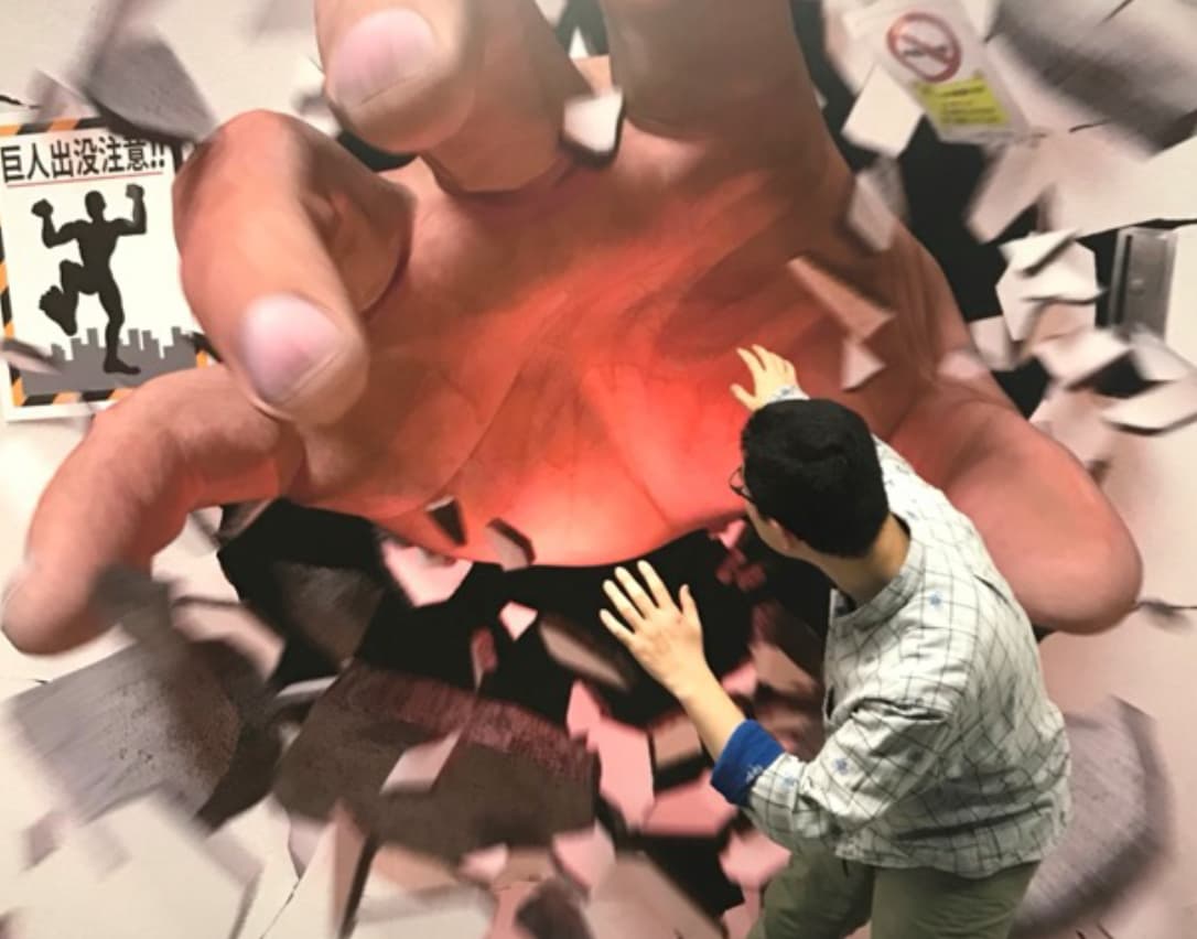 船場センタービル50周年記念トリックアート